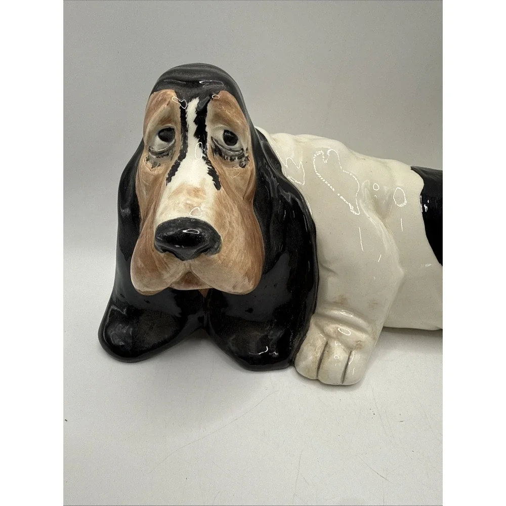 Vintage BASSET HOUND 1975 Ceramic Figurine‎ Dog Duncan Ceramic Prod. Inc 9.5